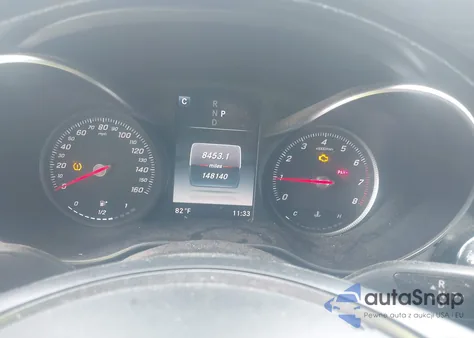 2018 Mercedes-Benz C 300 из США, поврежденный, VIN 55SWF4JB2JU248820